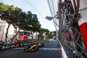 Norris conquista Montecarlo, Leclerc secondo. Hamilton termina al quinto posto.