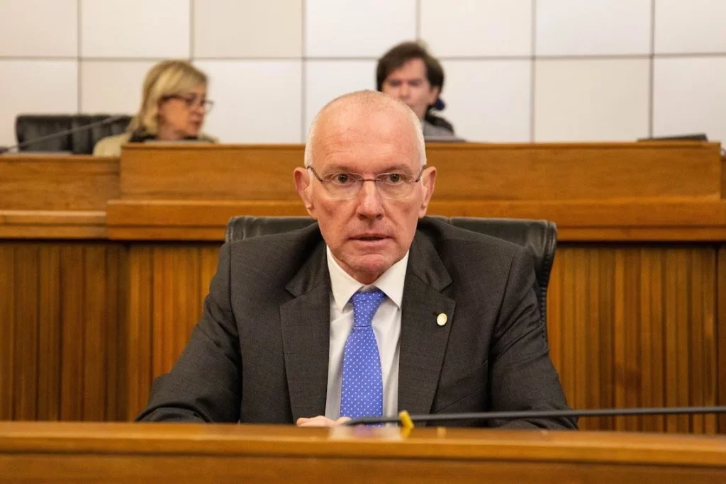 Valle d’Aosta, Testolin contesta l’impugnativa del Consiglio dei Ministri: “Minaccia all’autonomia regionale”.