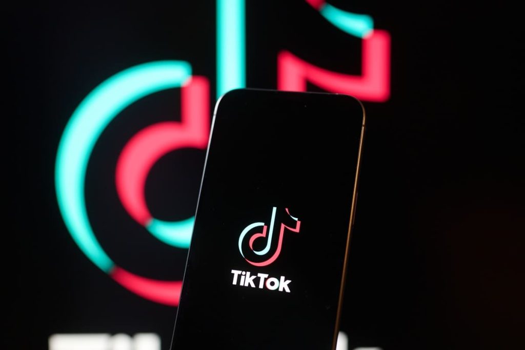 Tik-Tok-1.jpg