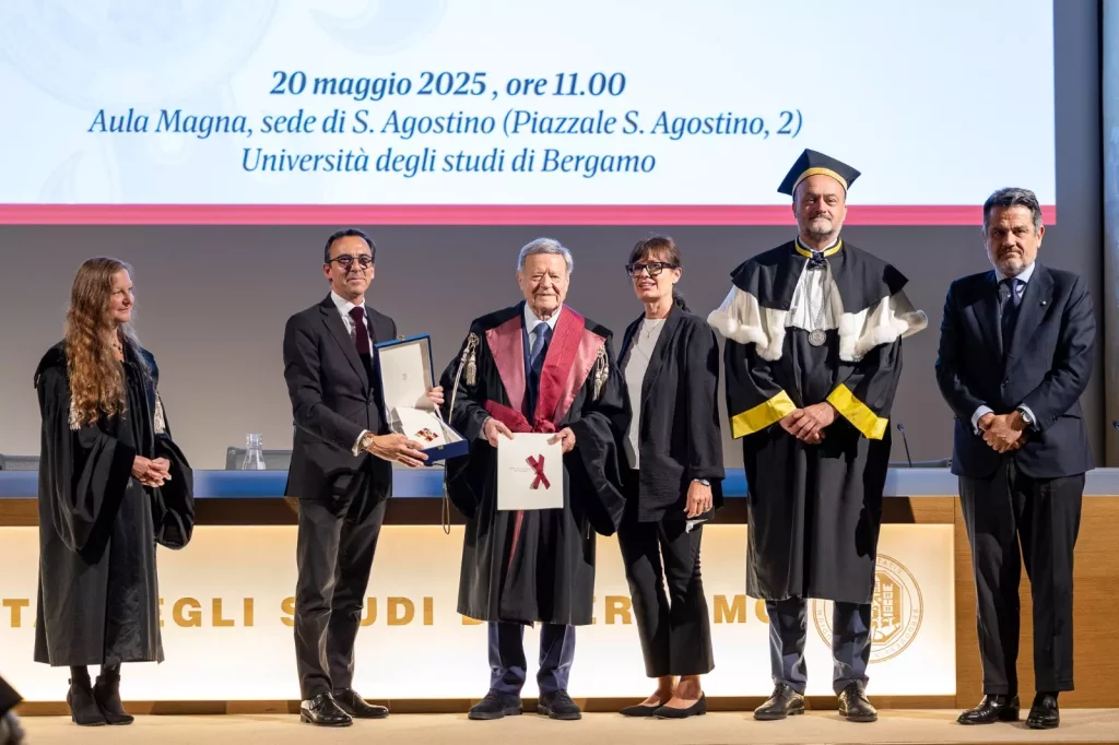 La Cerimonia di Riconoscimento per il Prof. Gabriele Morelli BERGAMO (ITALPRESS) – Questa mattina si...