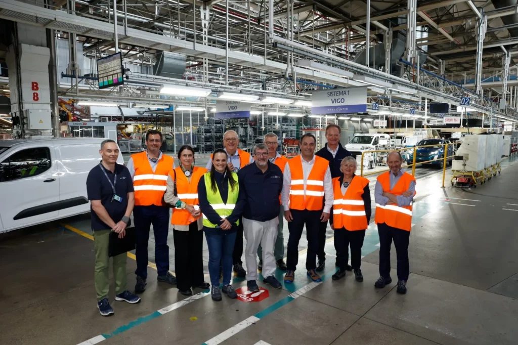 Filosa visita Vigo: “Entusiasta del progetto CustomFit e delle sue potenzialità innovative”.