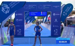 Costanza Arpinelli conquista il bronzo alla Coppa del Mondo di triathlon in Uzbekistan.