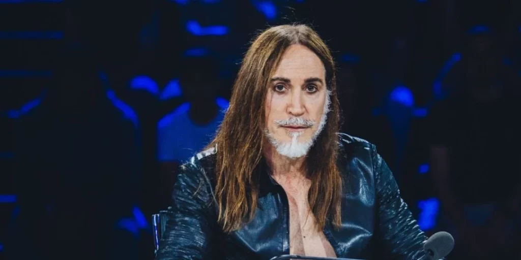 Manuel Agnelli lascia X Factor: critica la musica italiana e le canzoni commerciali.