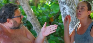 Critiche alla Leadership di Teresanna Pugliese all'Isola dei Famosi 2025 Mario Adinolfi e Dino...