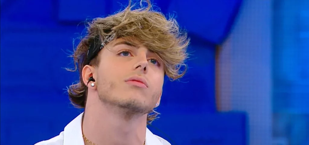 Mattia Zenzola trionfa ad Amici 22: il successo tra danza e vita personale Mattia Zenzola ha...