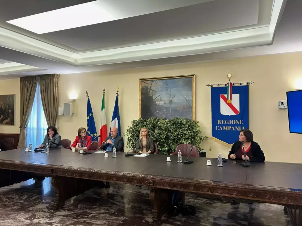 Campania istituisce la giornata della memoria in onore delle vittime di femminicidio.