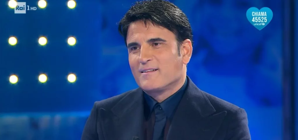 Sal Da Vinci: un’infanzia unica e meravigliosa, grato ai suoi genitori per tutto.