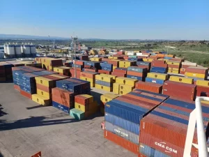 Porto di Augusta: Crescita e Innovazione dopo il Trasferimento dei Container Il porto di Augusta...