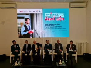 Angioedema Ereditario: Un Viaggio Visivo tra Esperienze e Speranze dei Pazienti