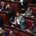 Schlein: Necessaria una voce forte dell’Ue per prevenire il rischio di guerra globale in Iran.