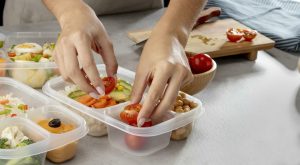 8923755_27170625_young_person_practicing_batch_cooking_with_healthy_food.jpg
