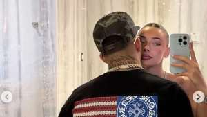 Geolier e Chiara Frattesi incantano Miami con la loro musica e stile unico.