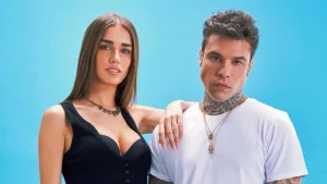 Clara-e-Fedez-bacio.jpg