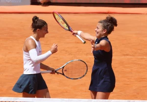 Errani e Paolini in semifinale al Roland Garros; ora occhi puntati su Musetti-Tiafoe.