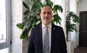 Cannabis medicinale: Siracusa inaugura il primo laboratorio ospedaliero in Sicilia.