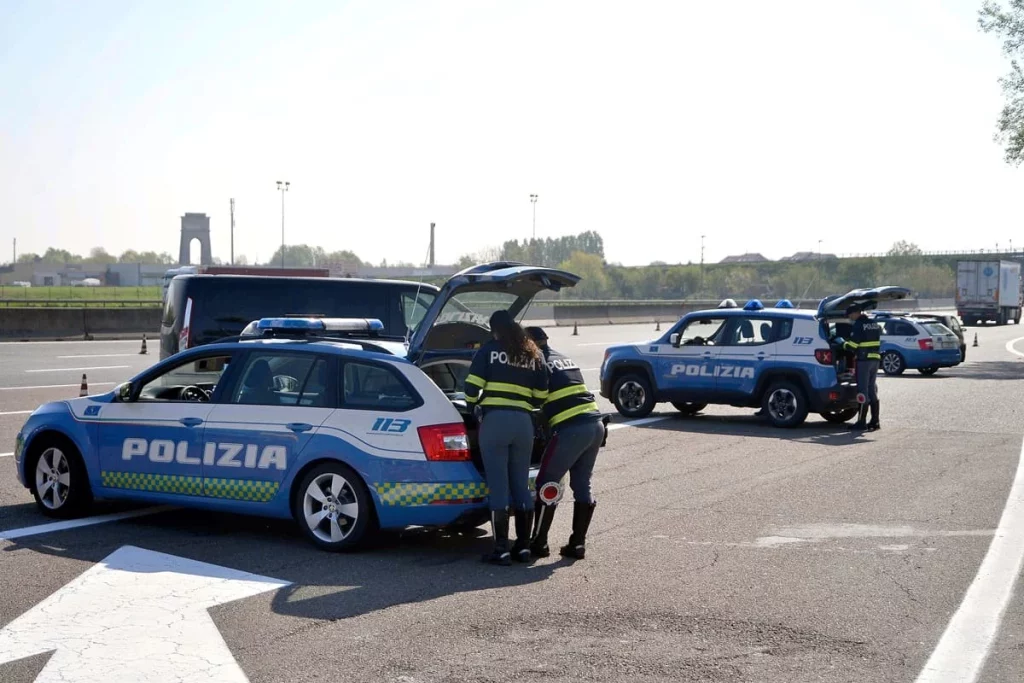 Polizia-Stradale-1.jpg