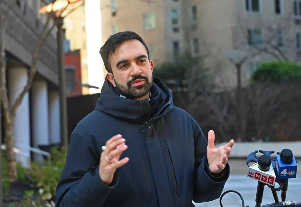 L’ascesa di Zohran Mamdani: Una nuova era per New York di Stefano Vaccara NEW YORK (STATI UNITI)...