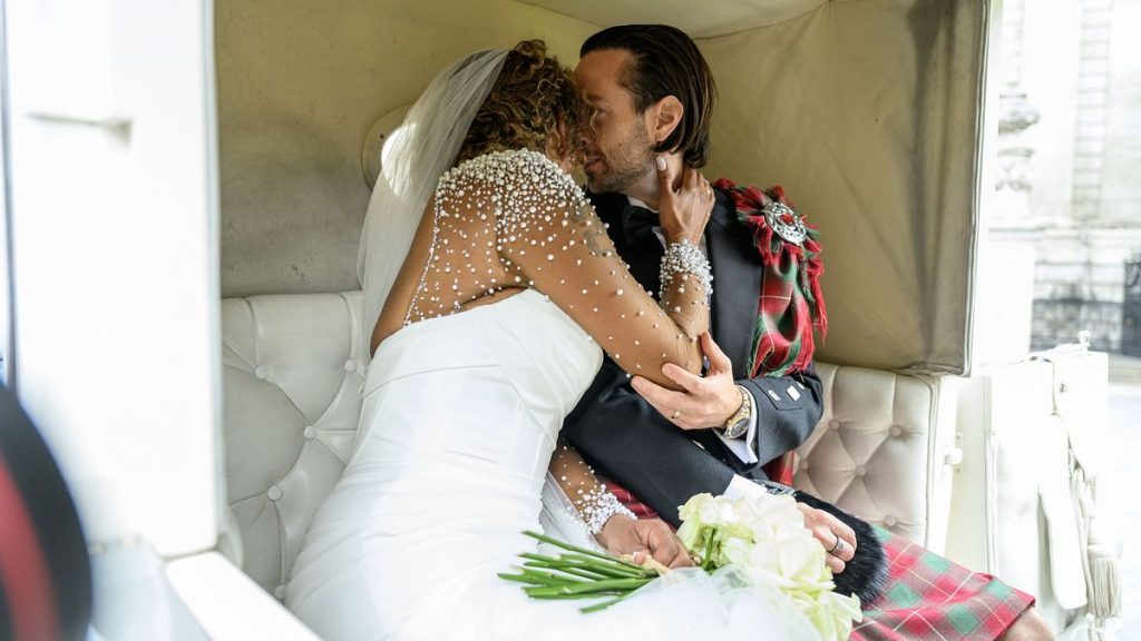 Il Nuovo Capitolo di Mel B: Un Matrimonio di Rinascita Mel B, la storica membro delle Spice Girls...