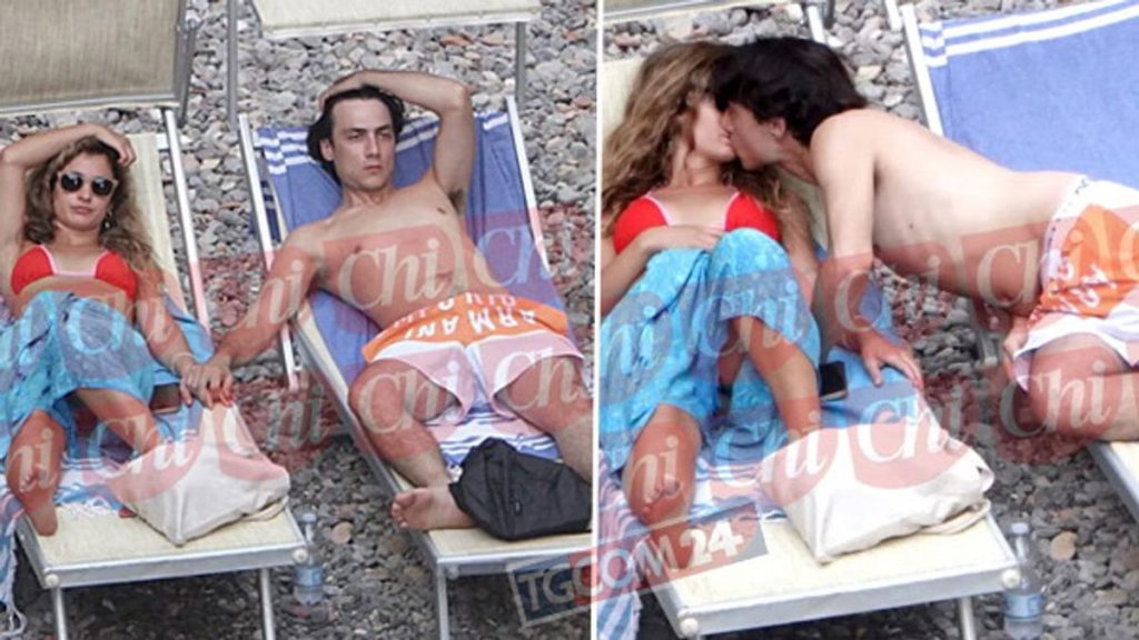 Matteo Paolillo e la sua nuova amore: dolci baci al mare sotto il sole.