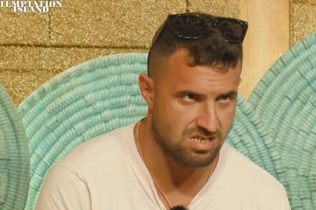 Temptation Island 2025: Il Dramma di Antonio e Valentina Scatenato da un’Esterna L'ultima puntata di...