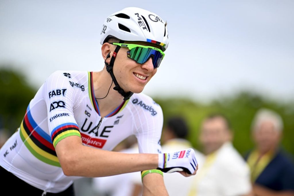 Pogacar si ritira dalla Vuelta: “Il mio corpo ha bisogno di riposo”