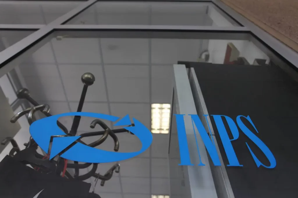 Assegno unico universale: 8,1 miliardi erogati alle famiglie nei primi cinque mesi del 2025.