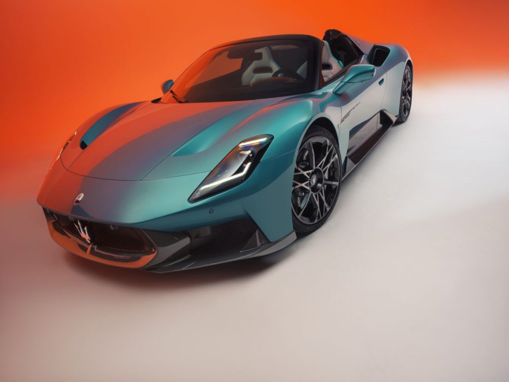 Maserati Rivoluziona il Mercato con la Nuova MCPURA MODENA (ITALPRESS) – Maserati ha presentato in...