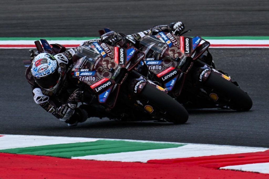 Marquez invita alla calma, mentre Bagnaia sperimenta nuove configurazioni in Germania.