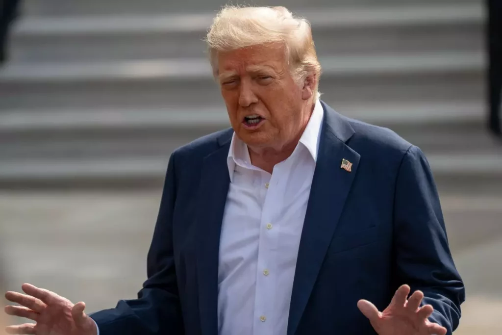 Trump Richiede Documenti sull'Indagine Epstein WASHINGTON (ITALPRESS) – Il presidente americano...