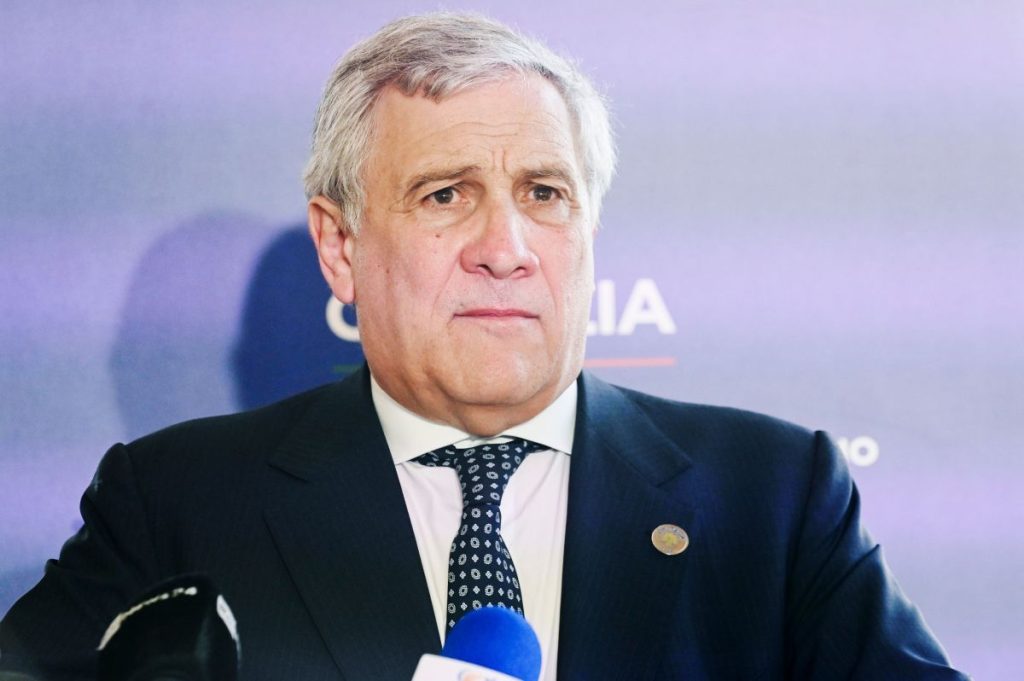 Aiuti Umanitari a Gaza: L'Iniziativa del Governo Italiano Il Ministro degli Esteri Antonio Tajani ha...