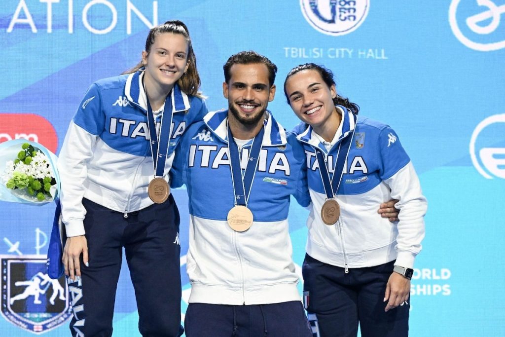 Italscherma conquista tre bronzi inaugurali ai Mondiali di Tbilisi: un avvio promettente!