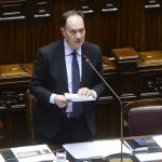 Riconoscimento Palestina: Ciriani sostiene l’idea, ma sottolinea che è prematuro al momento.