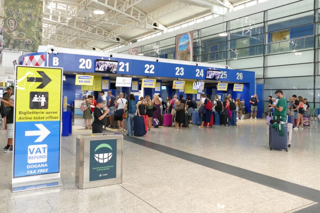 Emergenza voli: il sistema nazionale mostra fragilità, attivazione immediata da parte delle autorità.