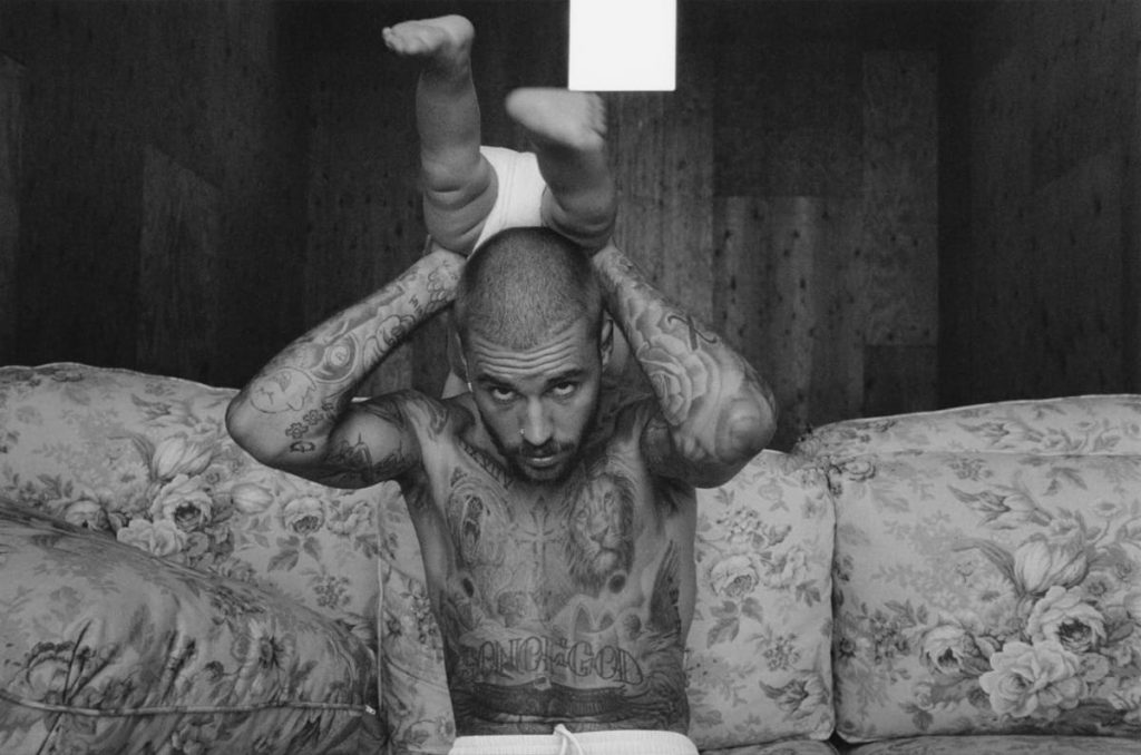 Justin Bieber segna il suo ritorno musicale dopo quattro anni con il nuovo album "Swag", lanciato...