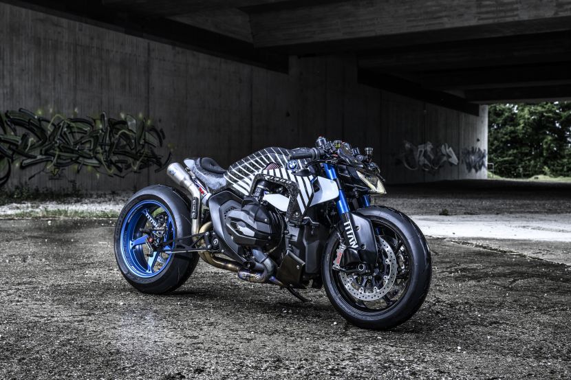 La Creazione della BMW R 1300 R "Titan" MILANO (ITALPRESS) – Un team esclusivo di dipendenti di BMW...
