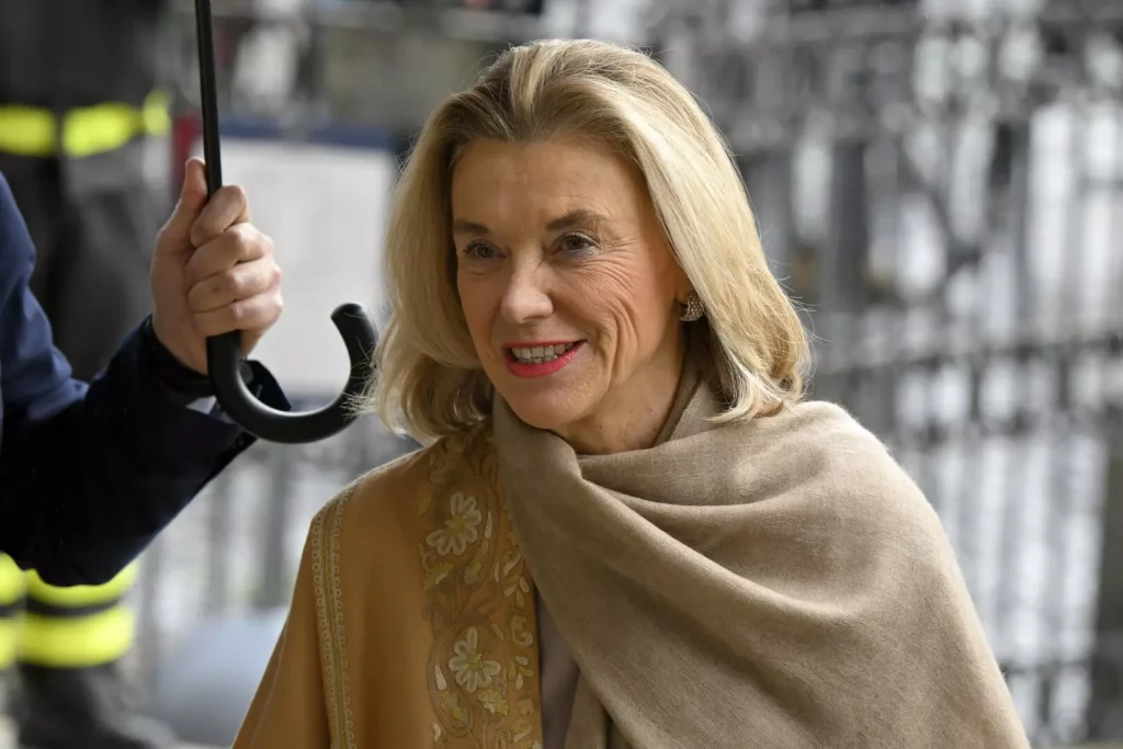 Elisabetta Belloni Abbandona il Ruolo di Consigliere Diplomatico della Commissione Europea BRUXELLES...