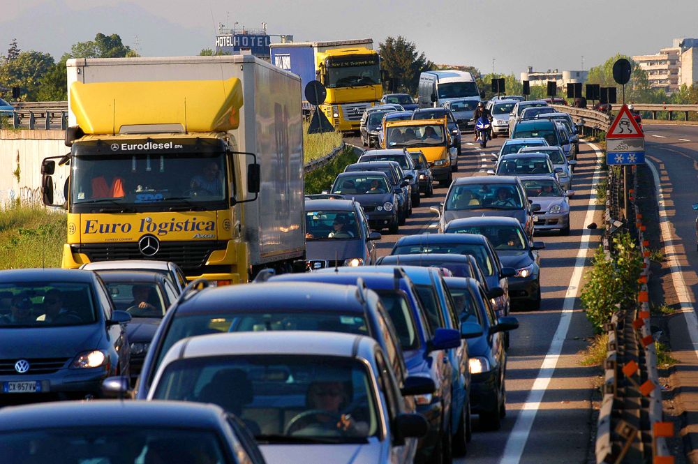 Crollo nel Mercato dei Veicoli Industriali: Dati allarmanti da Unrae ROMA (ITALPRESS) – Giugno 2025...