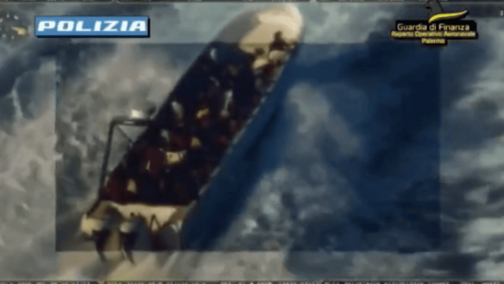 Scafista egiziano arrestato a Lampedusa, 70 migranti salvati da un barchino.