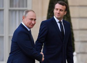 Vladimir-Putin-ed-Emmanuelle-Macron.jpg