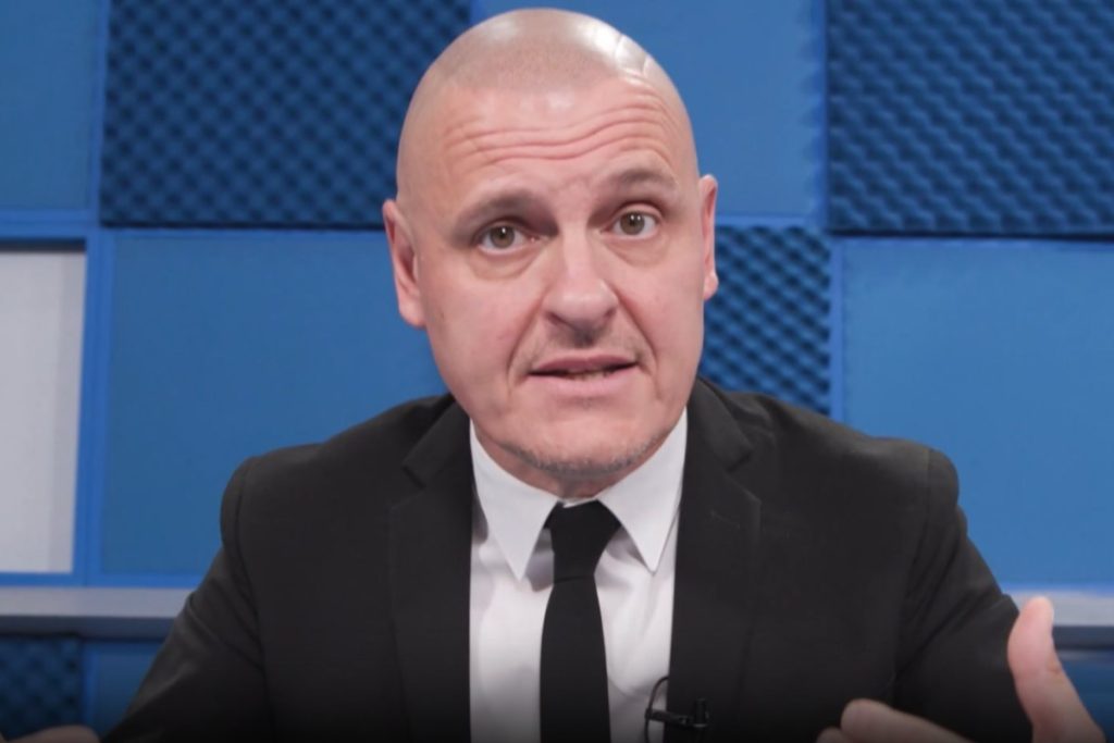 Il Delitto di Garlasco: Nuove Rivelazioni e Piste Investigative In attesa di tornare nel piccolo...