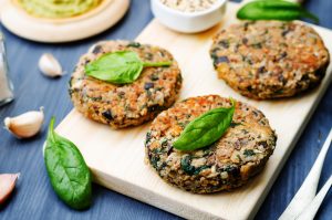 burger-quinoa-vegano-vegatariano-Fotolia_95404337_Subscription_Monthly_M.jpg