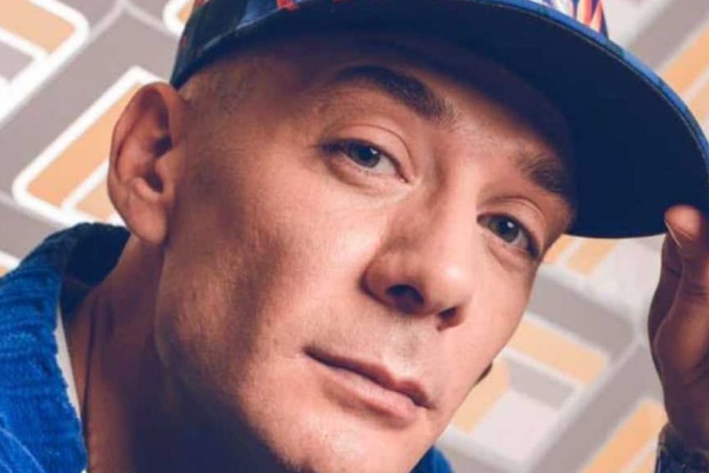 Grido: il rapper celebra l’amore per la moglie Jill Nizzotti con una dolce dedica.