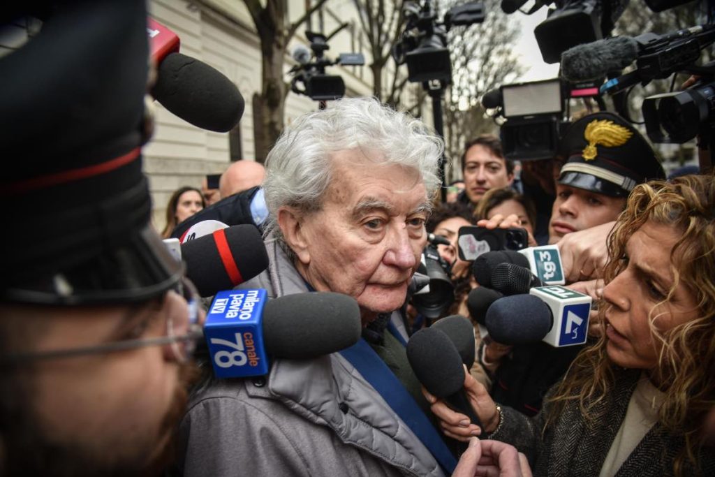 Delitto di Garlasco: Le Posizioni dell'Avvocato Lovati su Ignoto 3 Il caso del delitto di Garlasco...