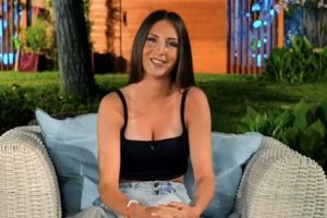 Rebecca e Simone: La Storia Prosegue dopo Temptation Island Rebecca, la tentatrice che ha catturato...