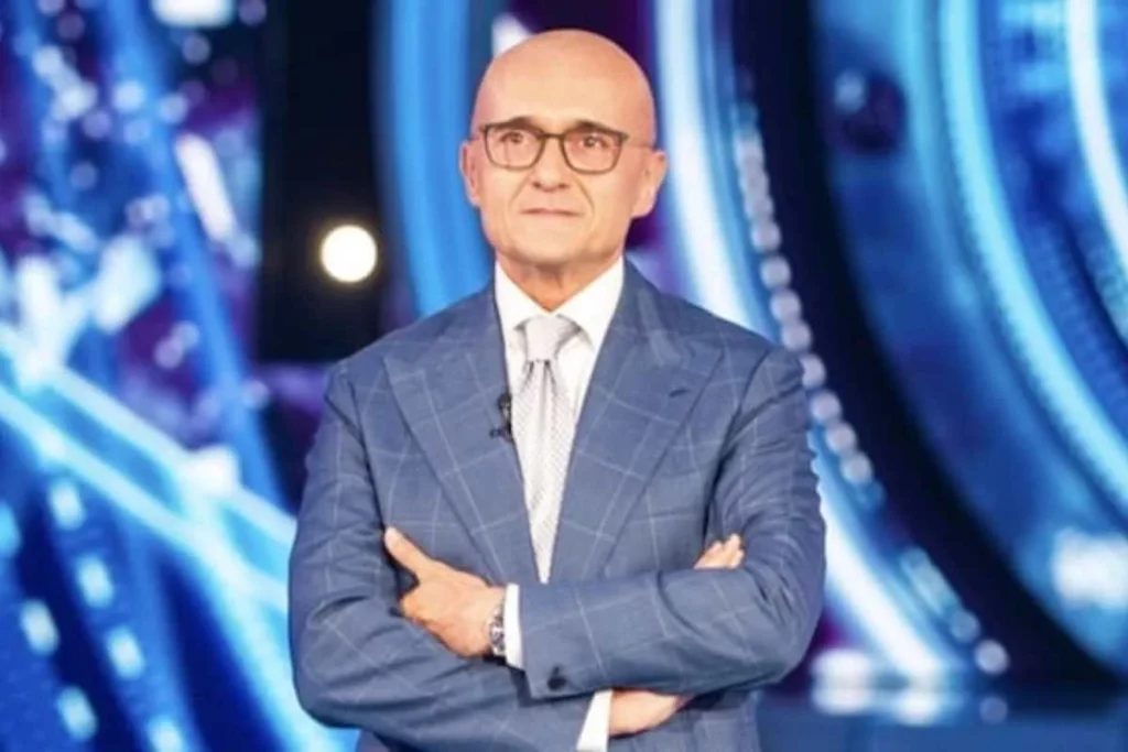 Alfonso Signorini: Il Re del Grande Fratello e il Suo Successo Alfonso Signorini, conduttore e...
