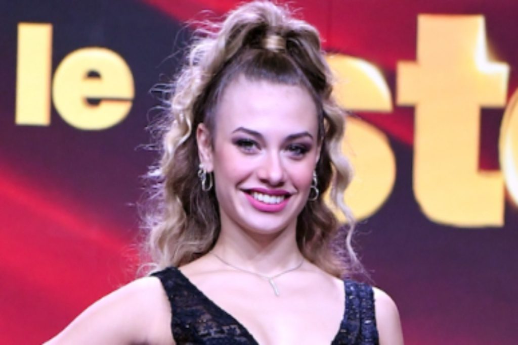 Sophia Berto in ospedale dopo caduta durante Ballando con le Stelle: trauma cranico.