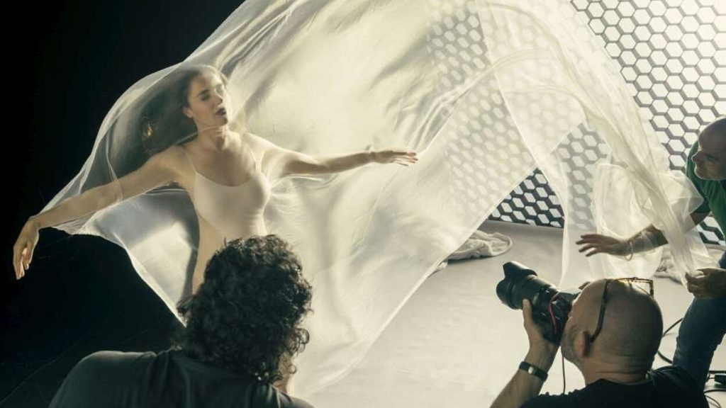 Il Calendario Pirelli 2026: Un’Antologia di Emotions e Natura L'iconico Calendario Pirelli, noto per...