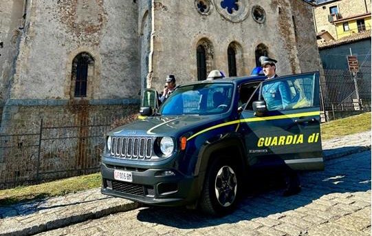 Falso Dentista a Spezzano Sila: La Guardia di Finanza Interviene Sequestro di uno Studio...