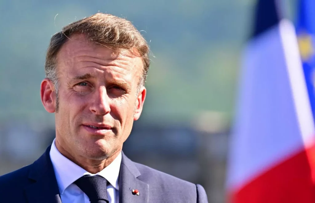 Macron incontra Zelensky: l’Unione Europea è chiave per la soluzione in Ucraina.
