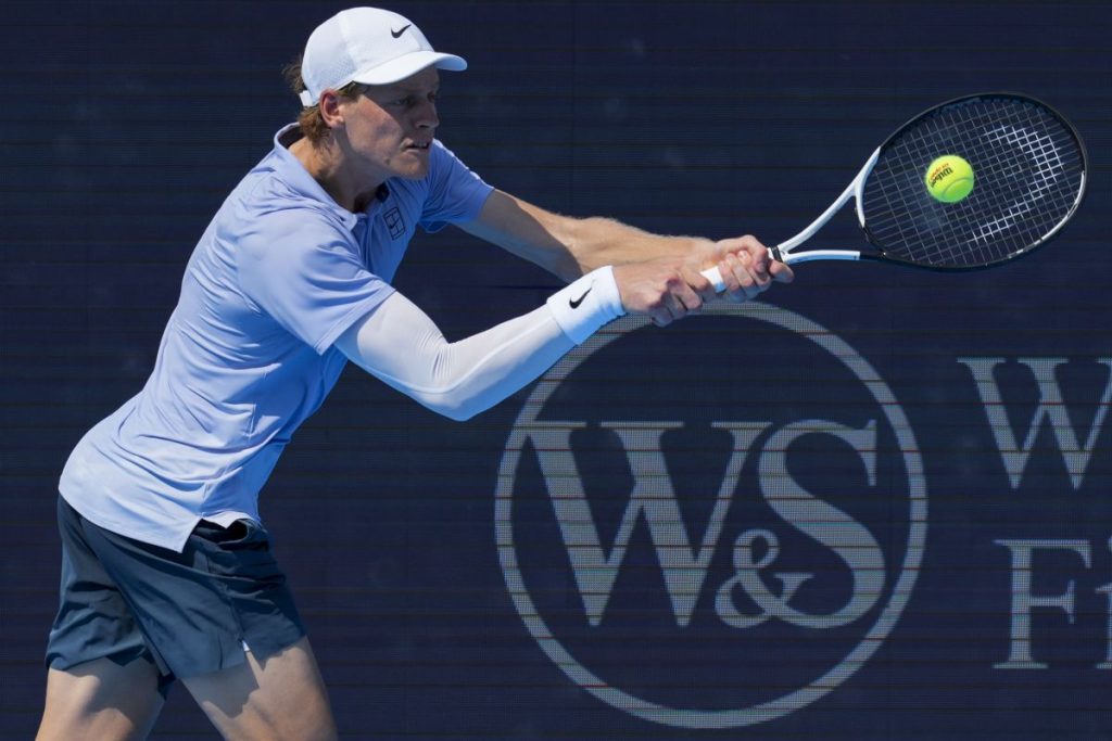Sinner vola in finale a Cincinnati: un’impresa che entusiasma il tennis mondiale!